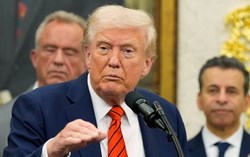 Ông Trump thừa nhận thuế 100% chỉ là tạm thời, xác nhận sắp gặp Chủ tịch Trung Quốc Tập Cận Bình