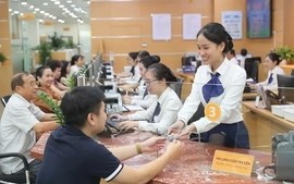 Làn sóng tinh giản nhân sự lan rộng trong ngành ngân hàng