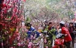 Bộ Tài chính làm rõ đề xuất hỗ trợ tiền cho người dân dịp Tết