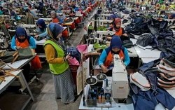 Doanh nghiệp Indonesia bỏ xưởng, chuyển sang bán hàng Trung Quốc giá rẻ: Hồi chuông cảnh báo cho nền kinh tế 270 triệu dân