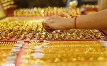 Chênh lệch giá vàng trong nước và thế giới rút về 15,6 triệu đồng/lượng
