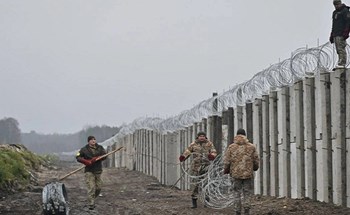 Căng thẳng dồn dập, Ukraine xây tường biên giới với Belarus