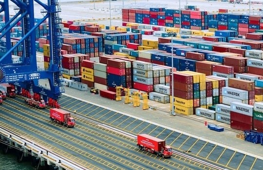 Xuất nhập khẩu tăng tốc: Nhập siêu chỉ là bước đệm cho chu kỳ bứt phá mới
