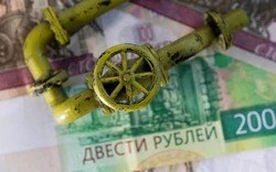 Nga - Trung đạt thỏa thuận quan trọng: Vị trí của đồng USD 