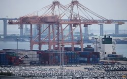 Mỹ dọa siết thuế hàng Hàn Quốc lên mức 25%, căng thẳng thương mại leo thang