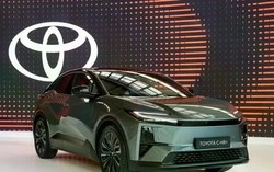 Vì sao các ông lớn ngành ô tô đồng loạt “đổi tên” xe điện