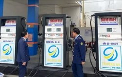 Xử phạt doanh nghiệp bán xăng vượt giá quy định