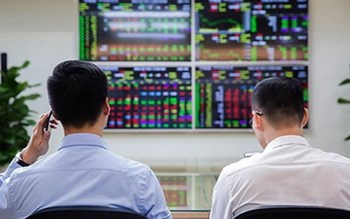 Lợi nhuận ngành chứng khoán gần 10.000 tỷ đồng: Thứ hạng xáo trộn, nhiều “ông lớn” hụt hơi