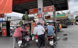 Xăng E5 bất ngờ hút khách, nhiều nơi khó tìm mua 