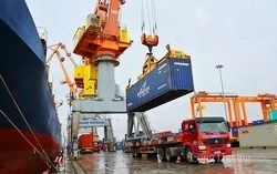 Nhập siêu hơn 15 tỷ USD cao nhất 10 năm: 3 nguyên nhân chính