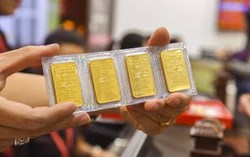 Giá vàng trong nước thấp hơn thế giới: Điều gì đang xảy ra?