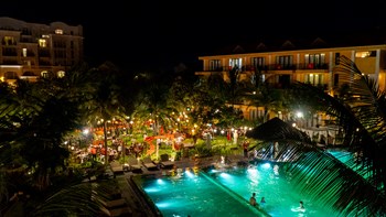 Giữa Phố cổ Hội An, “Buffet treo” tái hiện một nét văn hóa xưa đầy thú vị