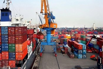Siết tạm nhập – tái xuất: Giải pháp mạnh để ngăn chặn hàng lậu, hàng giả vào Việt Nam