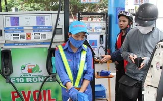 Yêu cầu kiểm soát giá điện, xăng dầu và hàng hóa thiết yếu những tháng cuối năm