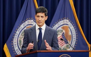 Fed giữ lãi suất 3,75-4%, hai quan chức muốn tăng thêm để kiềm chế lạm phát