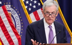 Kỳ vọng Fed hạ lãi suất đảo chiều mạnh: Xác suất giảm trong tháng 12 rơi về mức “50-50”