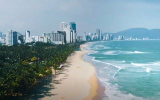 Bãi biển Việt Nam lên phim gây sốt, vượt cả Phú Quốc và Nha Trang: khách Hàn chiếm tới 50%