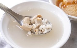 Người phụ nữ 47 tuổi tử vong do uống canh hầm thường xuyên