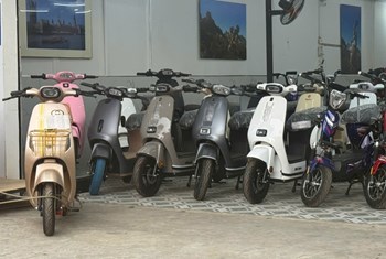 Chi phí mua xe, trạm sạc là lo ngại của tài xế, người dân khi chuyển sang xe điện