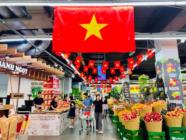 Doanh nghiệp nội giữ ngôi đầu bán lẻ Việt Nam: WinCommerce và Long Châu bứt phá năm 2025 - Ảnh 1