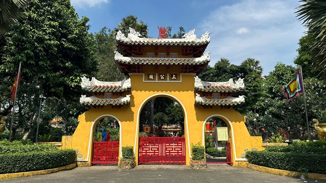 Gợi ý 10 điểm check-in Tết không tốn phí ở TP.HCM, đậm nét truyền thống và lên hình như phim cổ trang - Ảnh 1