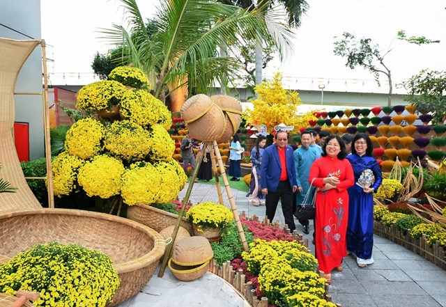 Khai mạc đường hoa Vũ Khúc Xuân Bính Ngọ 2026: Không gian xuân kết nối di sản và cộng đồng - Ảnh 3