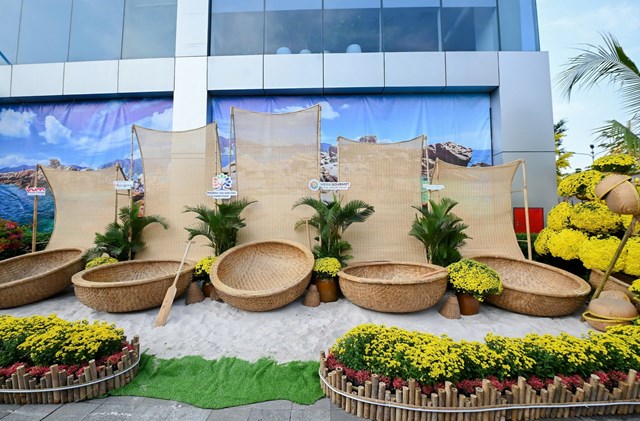 Khai mạc đường hoa Vũ Khúc Xuân Bính Ngọ 2026: Không gian xuân kết nối di sản và cộng đồng - Ảnh 6