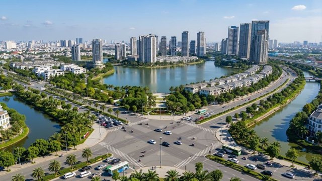 Dự &aacute;n c&oacute; quy m&ocirc; khoảng 696ha, bao gồm 3 khu đất thuộc c&aacute;c ph&acirc;n khu đ&ocirc; thị kh&aacute;c nhau, dự t&iacute;nh đ&aacute;p ứng quy m&ocirc; d&acirc;n số khoảng 200.000 người.