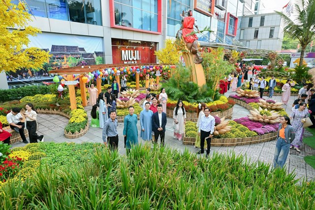 Đường hoa Xuân Menas 2026: Dấu ấn 5 năm kiến tạo di sản và khát vọng vươn mình tại cửa ngõ Tân Sơn Nhất - Ảnh 1