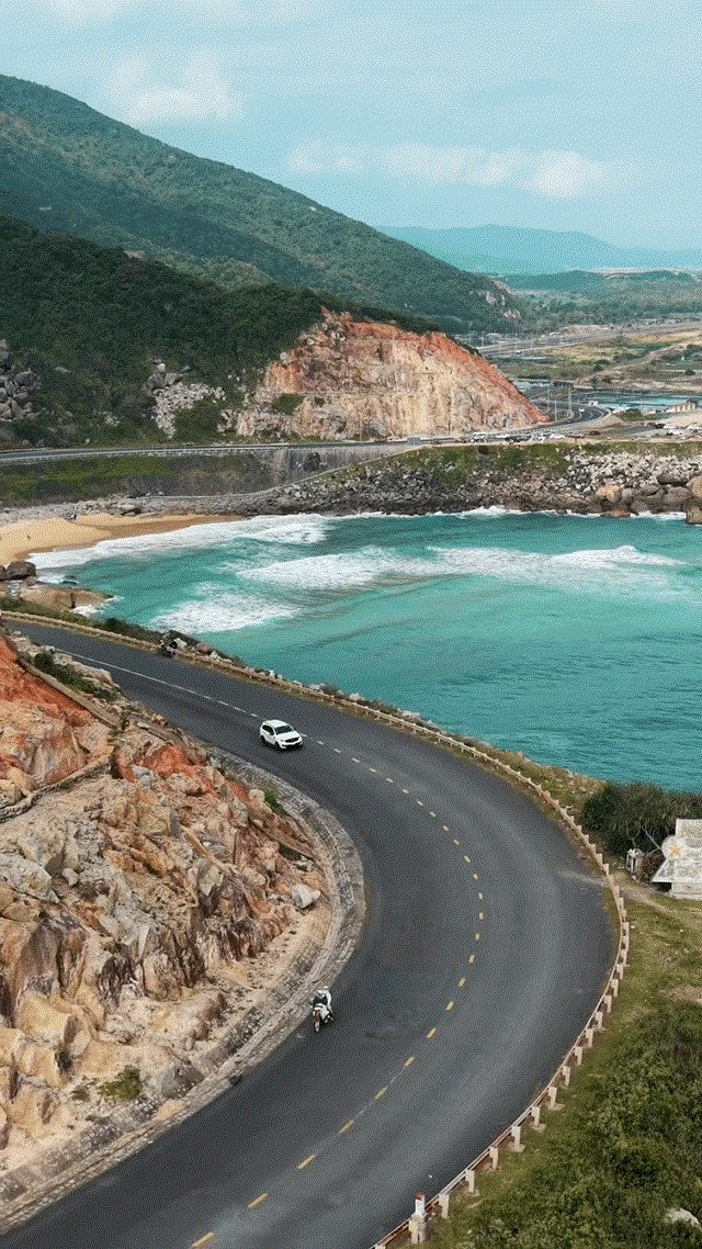Bãi Tiên – cung đường biển đẹp như trời Tây khiến du khách ngỡ ngàng giữa lòng Phú Yên - Ảnh 1