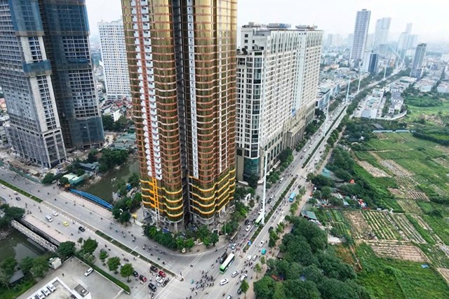 QMS Top Tower Tố Hữu - điểm nhấn nghệ thuật ph&iacute;a T&acirc;y Thủ đ&ocirc; với đầy đủ tiện &iacute;ch hiện đại, văn minh đ&atilde; gần được ho&agrave;n thiện.