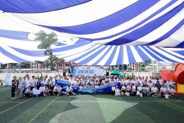 Amway Việt Nam x&acirc;y dựng m&ocirc;i trường l&agrave;m việc gắn kết th&ocirc;ng qua c&aacute;c hoạt động chăm s&oacute;c sức khỏe, gắn kết đội ngũ v&agrave; ghi nhận, tưởng thưởng nh&acirc;n vi&ecirc;n.
