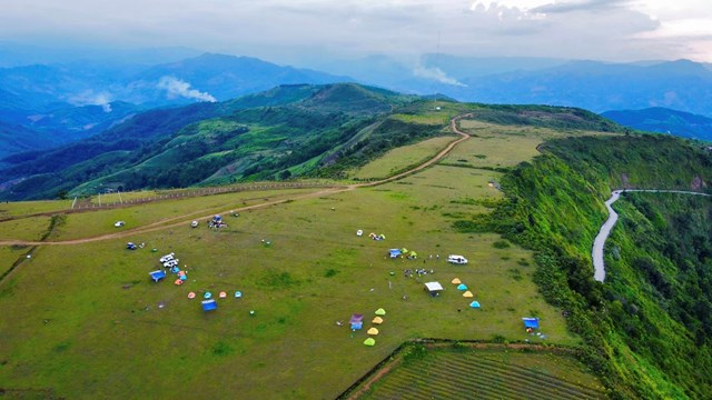 Thảo nguy&#234;n B&#249;i Hui - Vương quốc thơ mộng đang chờ được kh&#225;m ph&#225; - Ảnh 2