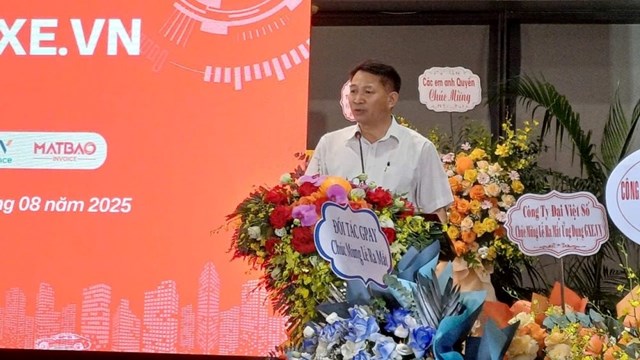 &Ocirc;ng Nguyễn Văn Quyền.
