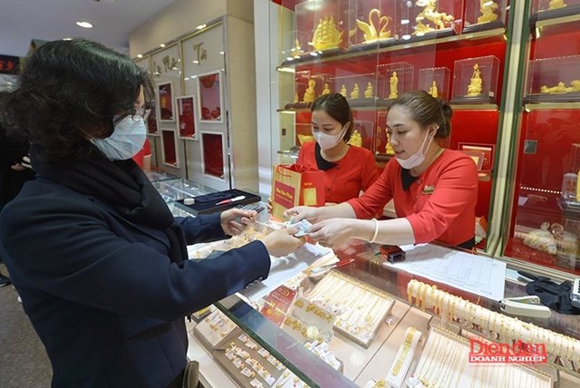 Trong nội dung, đề xuất điều chỉnh mức thuế suất thuế xuất khẩu đối với mặt h&agrave;ng v&agrave;ng trang sức, mỹ nghệ về 0% nhận được sự đ&aacute;nh gi&aacute; cao - Ảnh minh họa