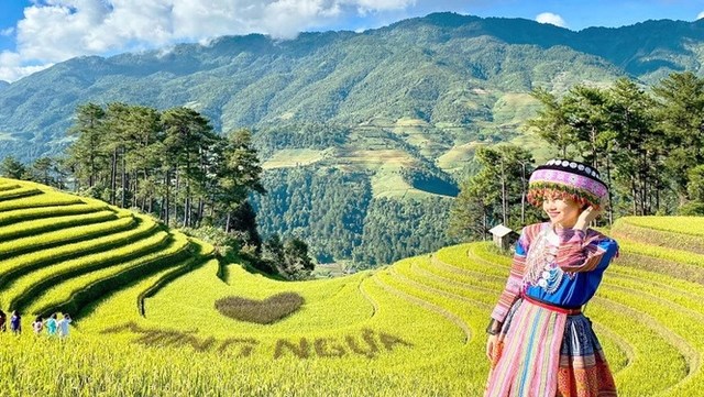 Đồi M&#243;ng Ngựa M&#249; Cang Chải – điểm ngắm m&#249;a l&#250;a ch&#237;n si&#234;u thực, thu h&#250;t đ&#244;ng đảo du kh&#225;ch v&#224; nhiếp ảnh gia - Ảnh 2