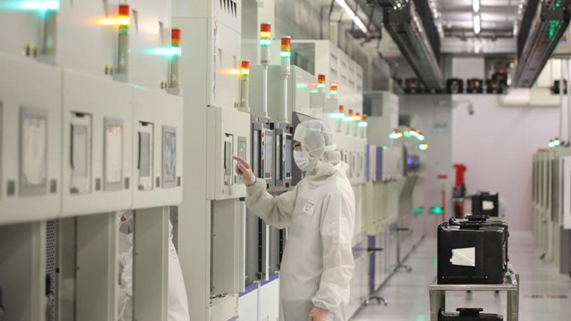 Một nh&agrave; m&aacute;y của h&atilde;ng sản xuất chip Semiconductor Manufacturing International Corp tại thủ đ&ocirc; Bắc Kinh - Trung QuốcẢnh: T&acirc;n Hoa X&atilde;