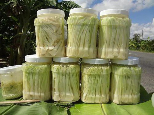 Bồn bồn muối chua trở th&agrave;nh đặc sản
