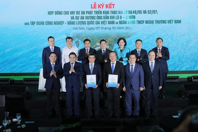 Thương vụ t&#237;n dụng trị gi&#225; hơn 1 tỷ USD giữa Tập đo&#224;n Dầu kh&#237; Việt Nam (PetroVietnam) v&#224; Ng&#226;n h&#224;ng Vietcombank - Ảnh 1