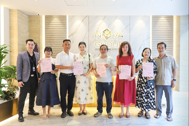 Gần 550 sản phẩm tại The Sun Avenue đã được Novaland hoàn tất cấp sổ hồng, công tác cấp sổ được đẩy mạnh tại nhiều dự án khác.