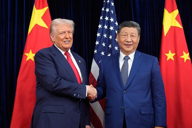 Tổng thống Mỹ Donald Trump v&agrave; Chủ tịch Trung Quốc Tập Cận B&igrave;nh tại cuộc gặp v&agrave;o tuần trước. Ảnh: Yahoo Finance.